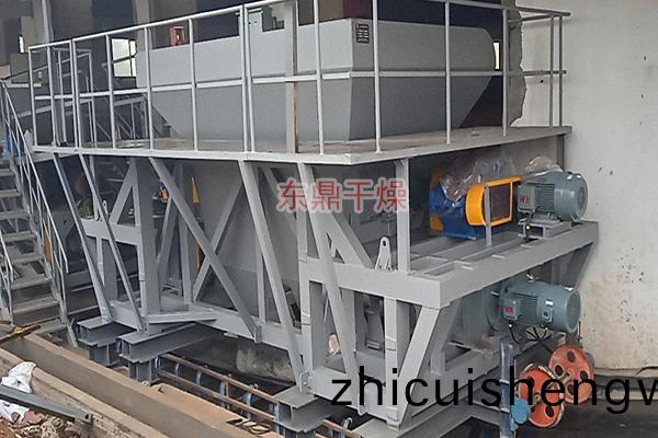 五軸(zhou)打散(san)給(gei)料機(ji)