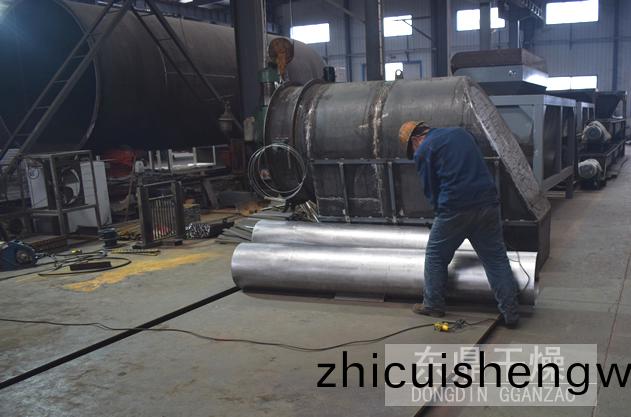 煤泥(ni)烘榦(gan)機現(xian)場