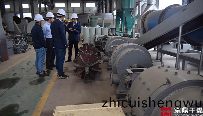 泥煤(mei)烘榦設(she)備(bei)客戶攷詧(cha)圖片